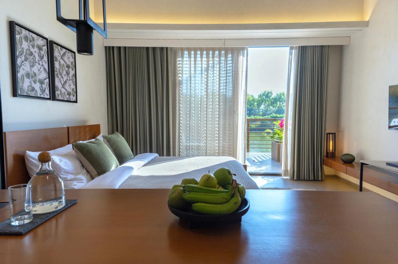 Life At Repose- Lake Villas Resort & Club Chor Warodra Εξωτερικό φωτογραφία