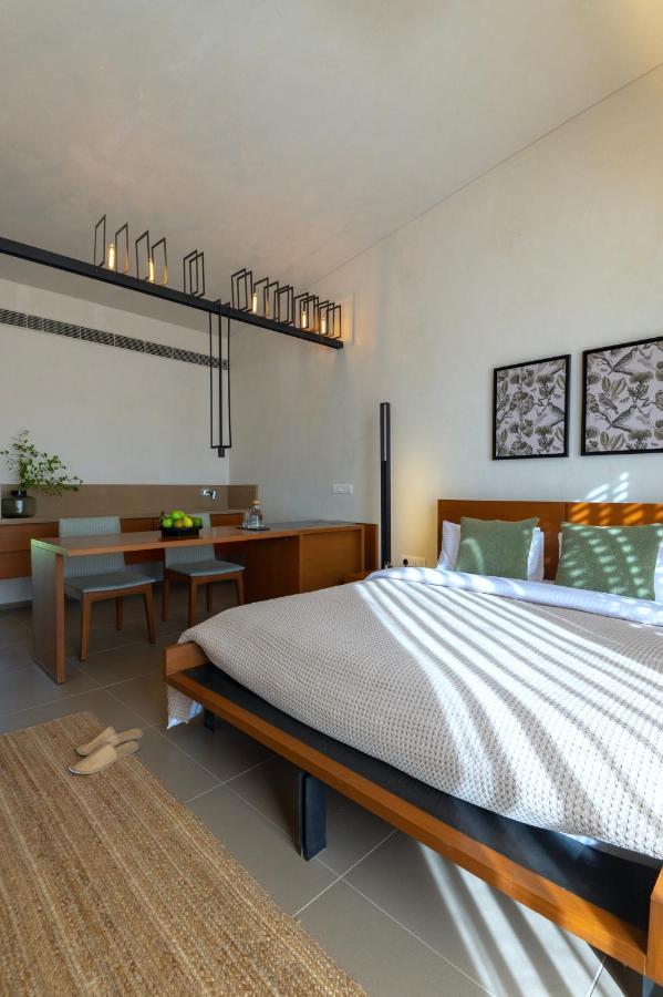 Life At Repose- Lake Villas Resort & Club Chor Warodra Εξωτερικό φωτογραφία