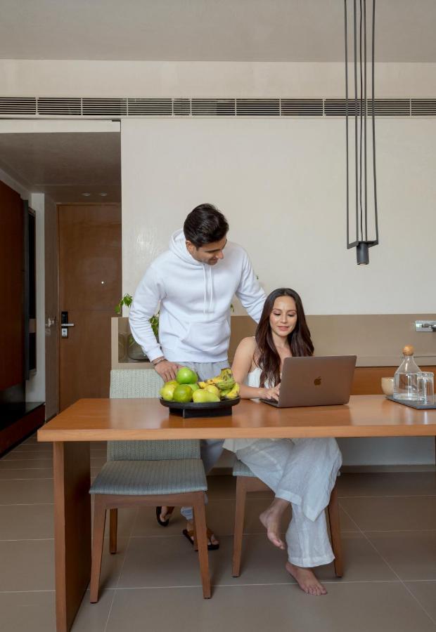Life At Repose- Lake Villas Resort & Club Chor Warodra Εξωτερικό φωτογραφία
